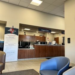 UCHealth Urgent Care - Castle Rock - Check in counter