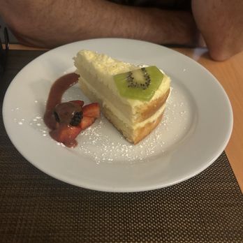 Hamrock's Restaurant - Limoncello - New American Near Me - Fairfax, Virginia
