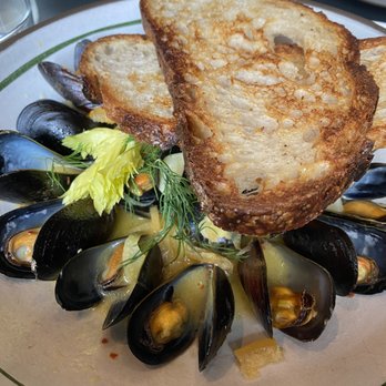 Black Lamb - Mussels - New American Near Me - Boston, Massachusetts