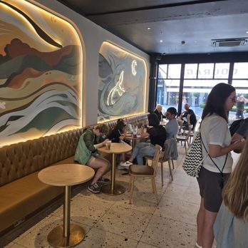Starbucks - Coffee & Tea Near Me - London, XGL Starbucks - Coffee & Tea Near Me - London, XGL
