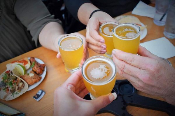 Rock & Brews by null