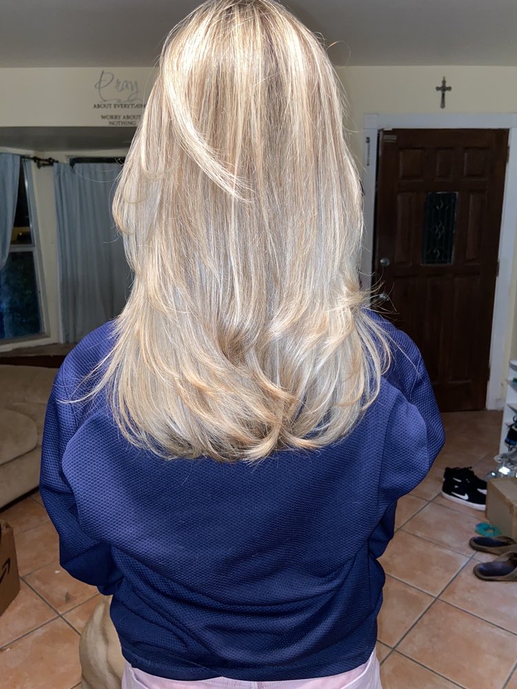 Salon Aquatica Image