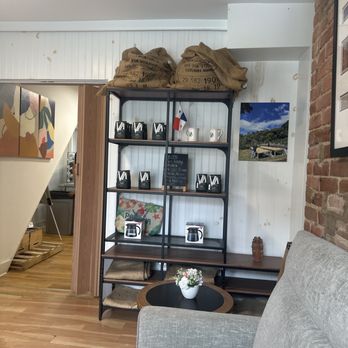 Via Volcan Coffee - Geisha coffee from Panama - Coffee Roasteries Near Me - Alexandria, Virginia