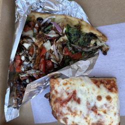 Dino's Pizza