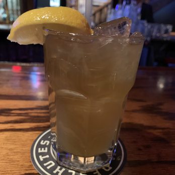 Lyons Pub - Long Island iced tea - Pubs Near Me - Minneapolis, Minnesota Lyons Pub - Long Island iced tea - Pubs Near Me - Minneapolis, Minnesota