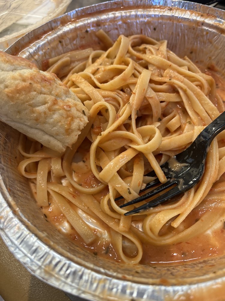 AL DENTE ADESSO Updated September 2024 4976 Premium Outlets Way