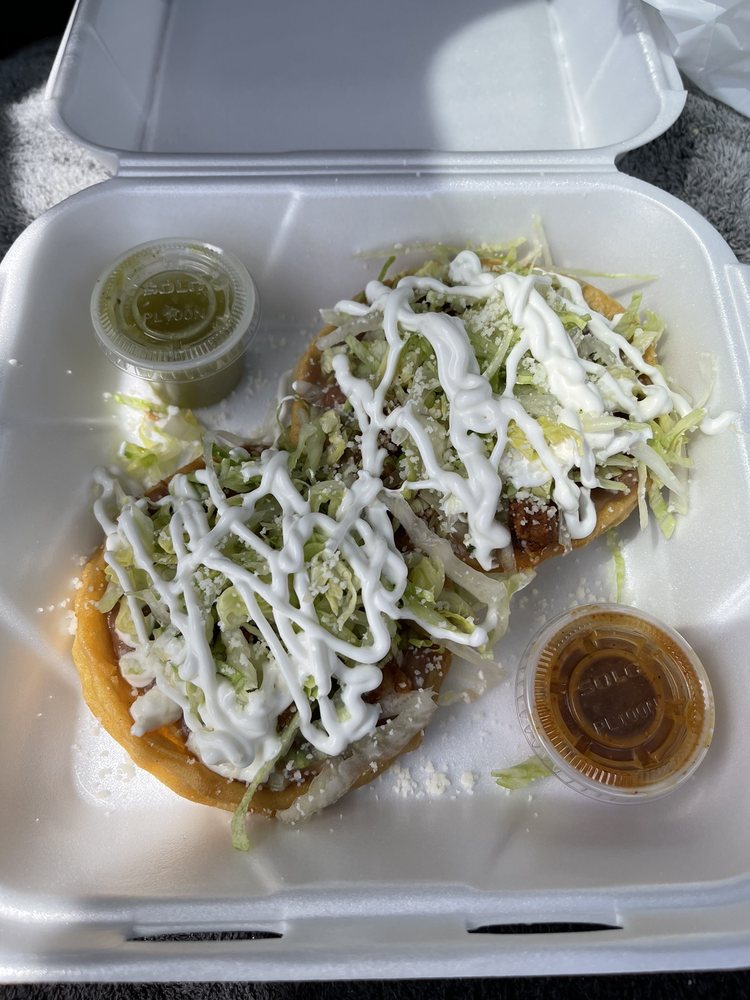 Maria’s Mexican Food Logo