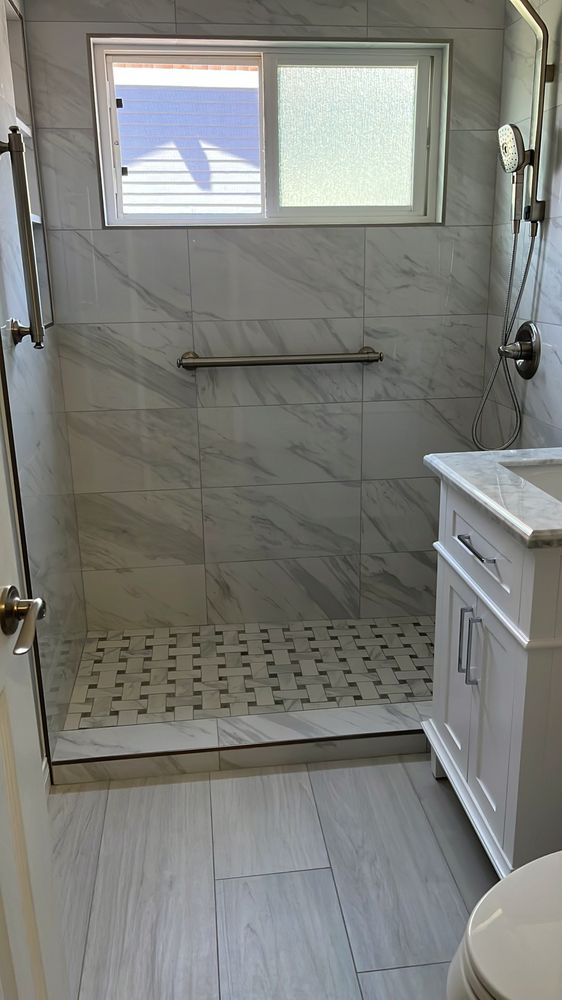 Slide of Akraba Construction