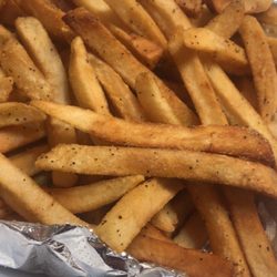 Wings On Tha Run - Family fries