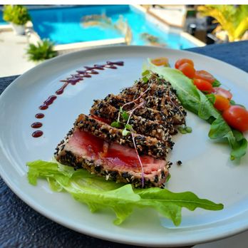 Crucero Seafood - seared tuna steak - Seafood Near Me - Rincon, Puerto Rico Crucero Seafood - seared tuna steak - Seafood Near Me - Rincon, Puerto Rico