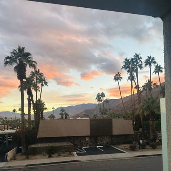 The Twist PS - My view! - Vacation Rentals Near Me - Palm Springs, California