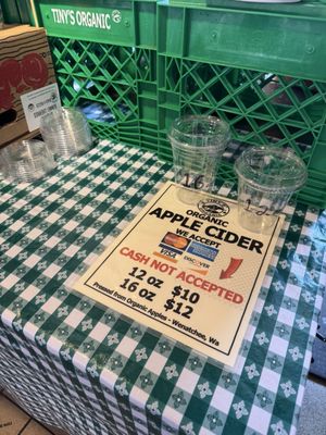 Tiny's Organic by null