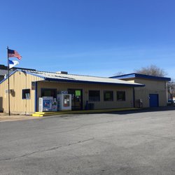 Mustang Mini Mart - Store front
