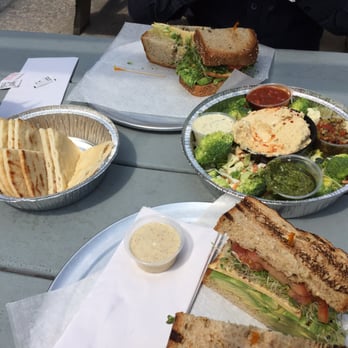 Aka Friscos - We ate a hummus, pita and spinach bowl and two veggie sandwiches. It was fresh, yum and few of the best sandwiches I have eaten. - American Near Me - Frederick, Maryland