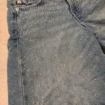 Zara - Photos of item stained from the dye of the shorts. - Women's Clothing Near Me - Las Vegas, Nevada Zara - Photos of item stained from the dye of the shorts. - Women's Clothing Near Me - Las Vegas, Nevada