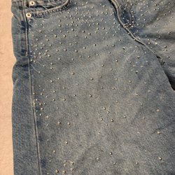 Zara - Photos of item stained from the dye of the shorts.