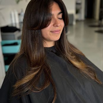 Rats Nest Parlor - Need a bang trim? Let's give those bangs some fresh sass! @marisarose6179 - Hair Salons Near Me - Burbank, California Rats Nest Parlor - Need a bang trim? Let's give those bangs some fresh sass! @marisarose6179 - Hair Salons Near Me - Burbank, California