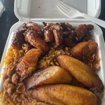 La Lechonera El Barrio - My plate! - Latin American Near Me - Orlando, Florida La Lechonera El Barrio - My plate! - Latin American Near Me - Orlando, Florida