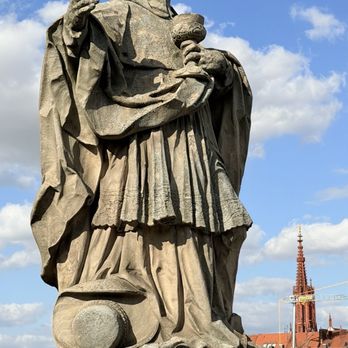 Alte Mainbrücke - Landmarks & Historical Buildings Near Me - Würzburg, BY