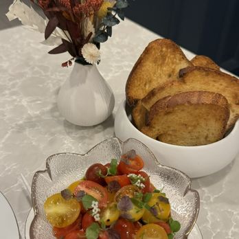 Huso - Heirloom Tomato Salad - Wine Bars Near Me - New York, New York Huso - Heirloom Tomato Salad - Wine Bars Near Me - New York, New York