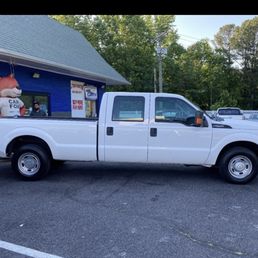 Exterior outside entrance of Junk In The Trunk - Junk in the trunk trash removal free estimates don't hesitate pick up the phone now Exterior outside entrance of Junk In The Trunk - Junk in the trunk trash removal free estimates don't hesitate pick up the phone now
