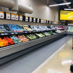Steve’s No Frills - Produce