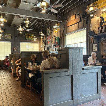 Cracker Barrel Old Country Store - Breakfast & Brunch Near Me - Orlando, Florida