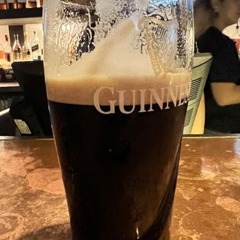 Elephant & Castle - I almost split the G - Pubs Near Me - Chicago, Illinois