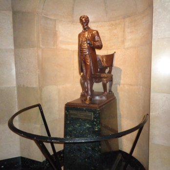 Lincoln Tomb - Lincoln the Orator Statue Inside Crypt - Landmarks & Historical Buildings Near Me - Springfield, Illinois Lincoln Tomb - Lincoln the Orator Statue Inside Crypt - Landmarks & Historical Buildings Near Me - Springfield, Illinois