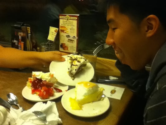 Shari's Cafe and Pies by null