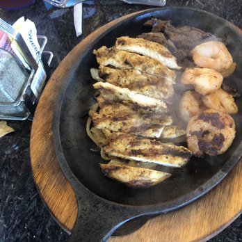 La Casita Olvera - Steak, chicken and shrimp fajitas - Mexican Near Me - Foothill Ranch, California