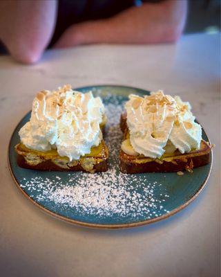 OEB Breakfast Co. by null