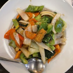 Eat Thai - Vegan Sweet Basil with Tofu