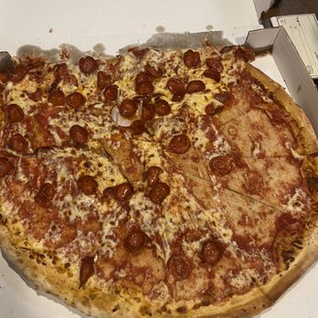 Pizzolis Pizzeria - The colossal waste of money - Pizza Near Me - Washington, DC, District of Columbia