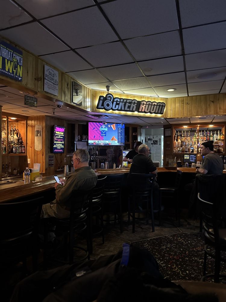 The Locker Room Sports Bar Logo
