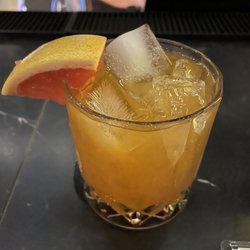 Bar Gran Sasso - Cocktail with Cynar and grapefruit.