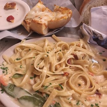 DeNicola's Restaurant - Crab Alfredo - Italian Near Me - Portland, Oregon