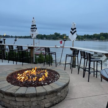 Boathouse Kitchen & Swan Dive - Burgers Near Me - Cicero, Indiana Boathouse Kitchen & Swan Dive - Burgers Near Me - Cicero, Indiana
