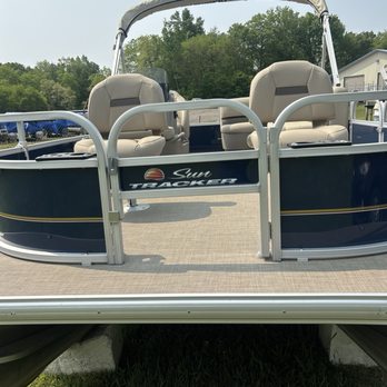 Steve's Marina - My new pontoon - Marinas Near Me - Onsted, Michigan