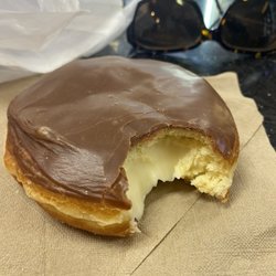 Wendi's Donuts - Yummy custard filled chocolate glazed