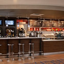 Courtyard by Marriott Hartford Farmington - Our new Bistro serves healthy breakfast options, Starbucks coffee, full dinner menu and bar service.