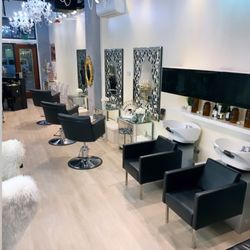 Addison Street Salon - Gorgeous salon floor