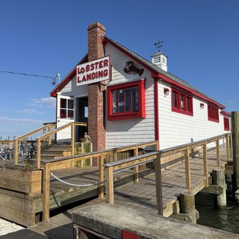 Lobster Landing - Fresh Market - Seafood Markets Near Me - Clinton, Connecticut