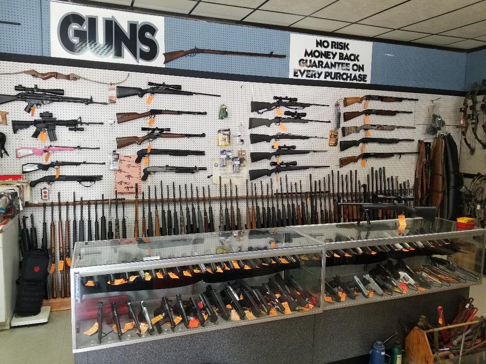 DEAN’S PAWN SHOP Updated October 2024 313 Maccorkle Ave, Saint