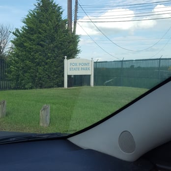 Fox Point State Park - Road sign - Parks Near Me - Wilmington, Delaware