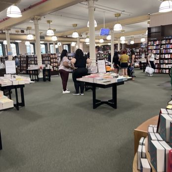 Barnes & Noble - Bookstores Near Me - New York, New York