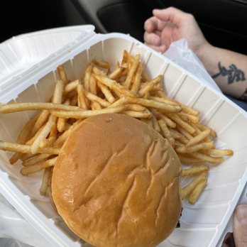 Feast - Wife's burger and fries! - Hawaiian Near Me - Honolulu, Hawaii Feast - Wife's burger and fries! - Hawaiian Near Me - Honolulu, Hawaii