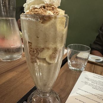 Demetres - Desserts Near Me - Toronto, Ontario