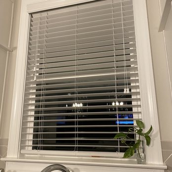 H&F Blinds - Faux wood blinds - kitchen - Shades & Blinds Near Me H&F Blinds - Faux wood blinds - kitchen - Shades & Blinds Near Me