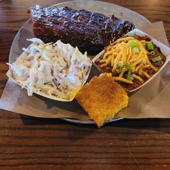 Dinosaur Bar-B-Que - 1/2 rack ribs, coleslaw, chili, cornbread - Barbeque Near Me - Syracuse, New York